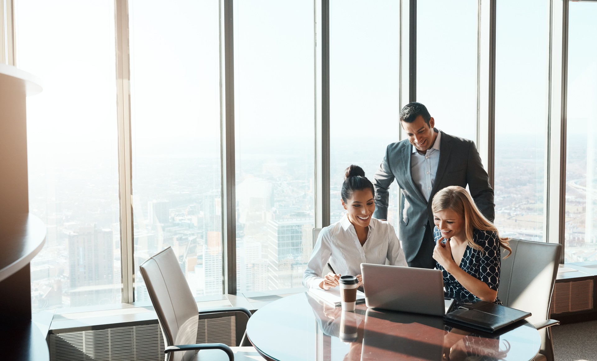 Estableciendo los planes derecho a prosperar en los negocios